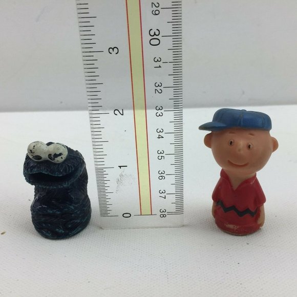 Vintage Sesame Street Peanuts Muppets Figures Finger Puppet Lot - Picture 7 of 7